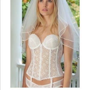 Carnival Silhouette Maker II lace corset ivory size 34D